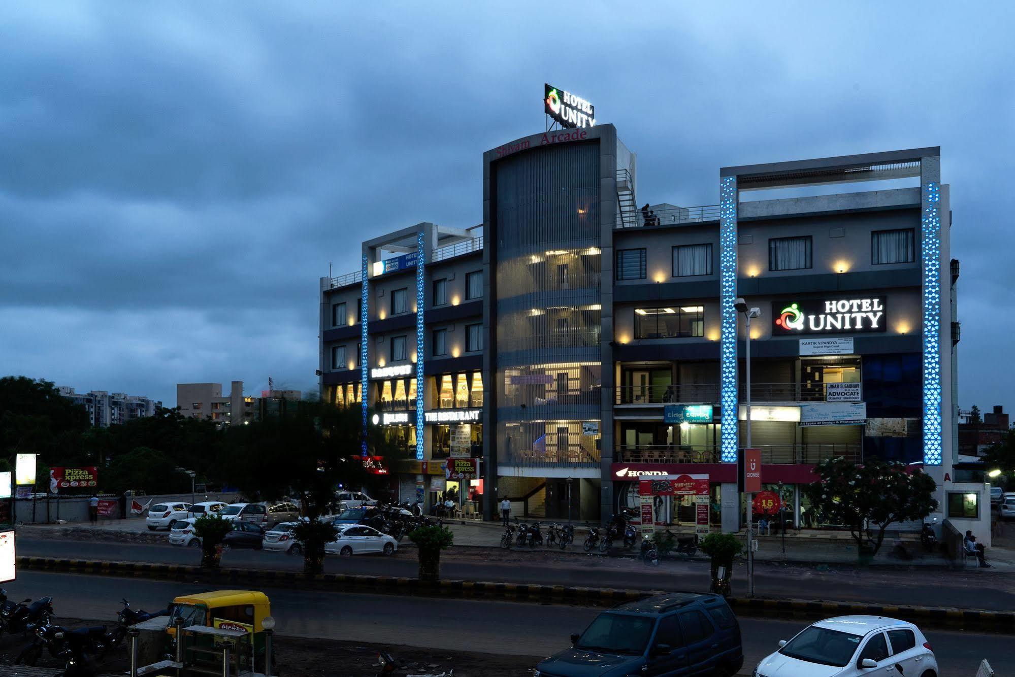 Hotel Treebo Unity à Ahmedabad Extérieur photo