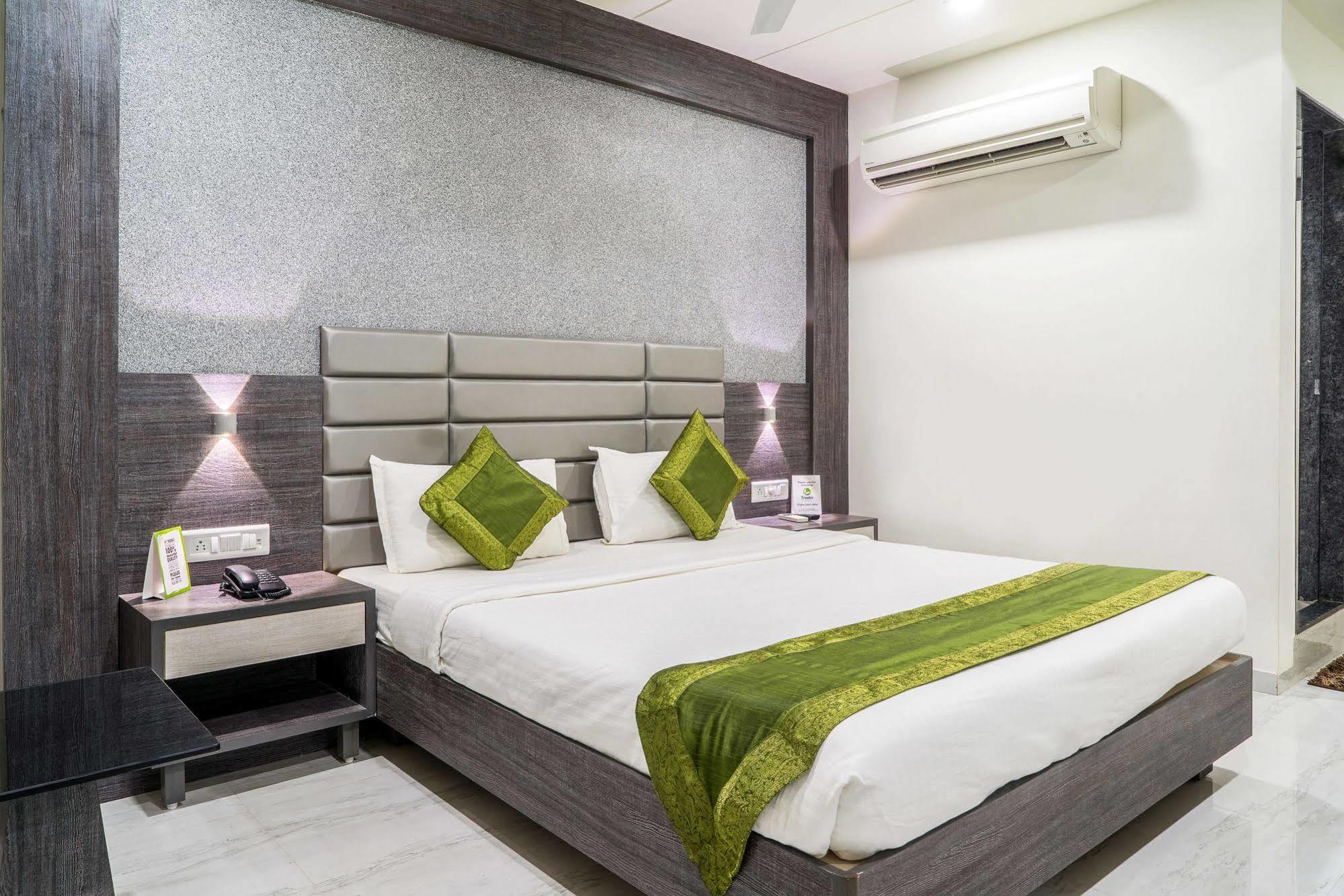 Hotel Treebo Unity à Ahmedabad Extérieur photo