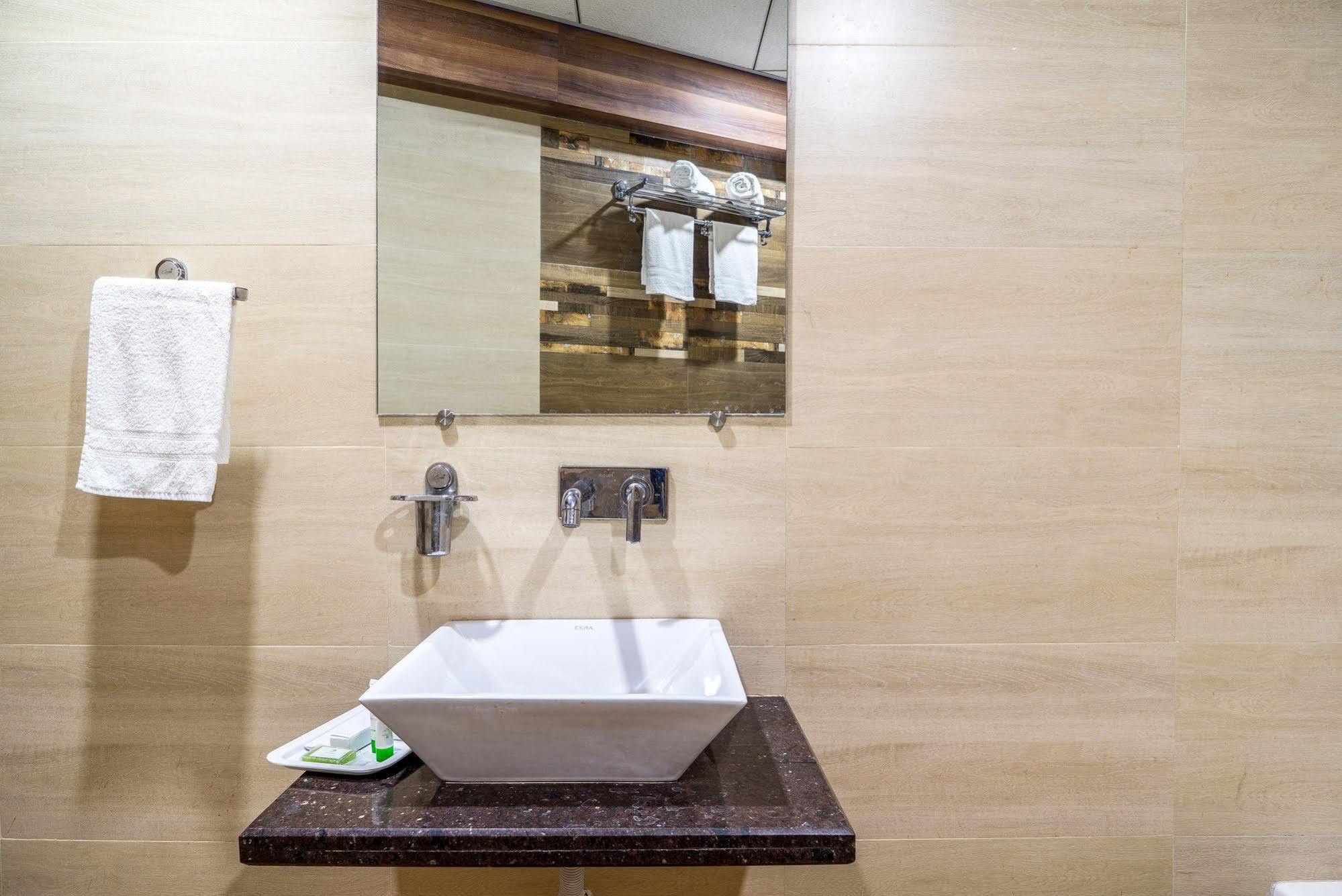 Hotel Treebo Unity à Ahmedabad Extérieur photo