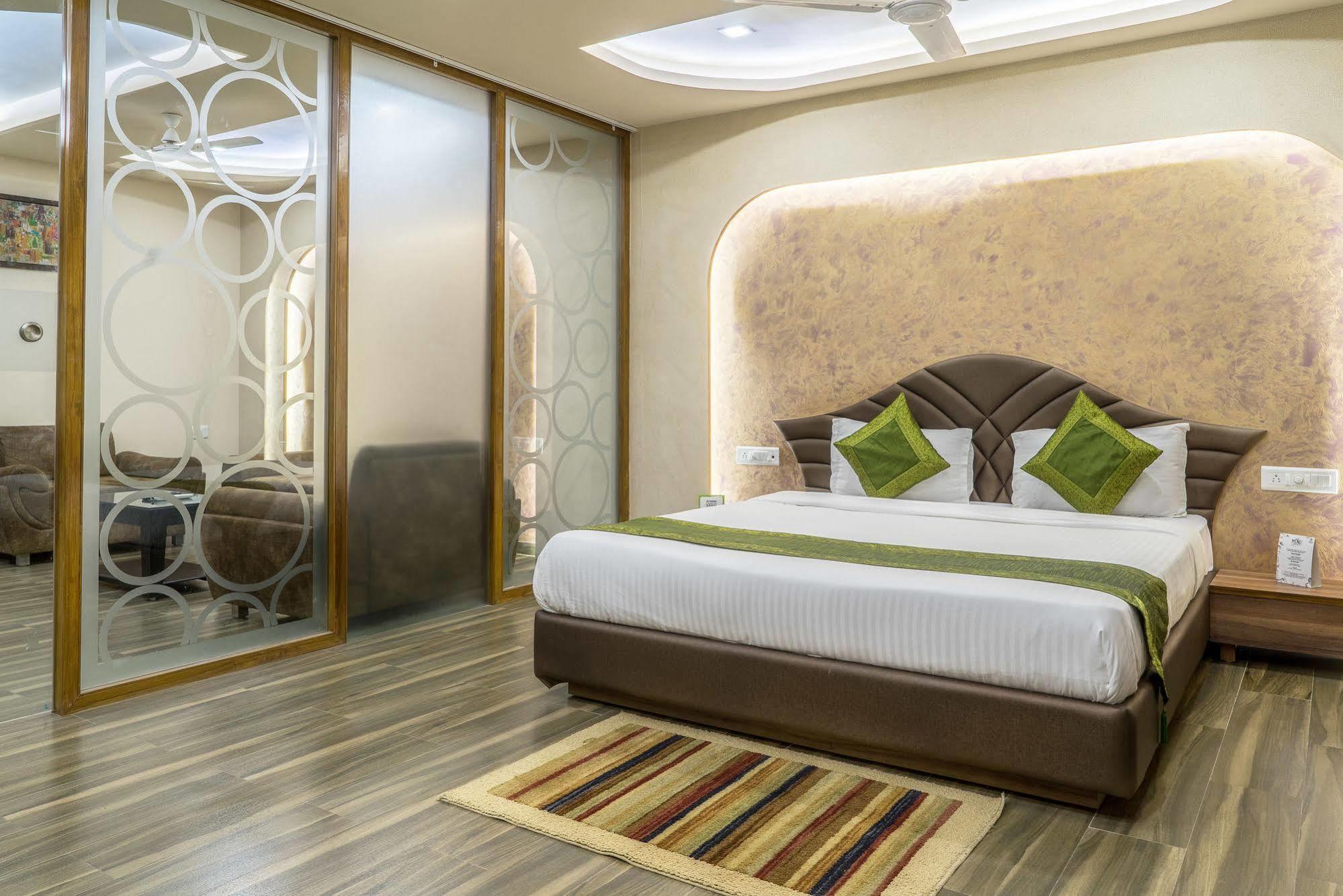 Hotel Treebo Unity à Ahmedabad Extérieur photo